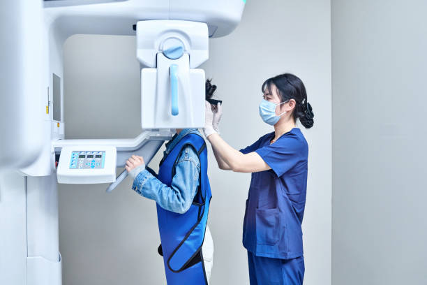 Best Emergency Broken Tooth Repair in New Pek, IN